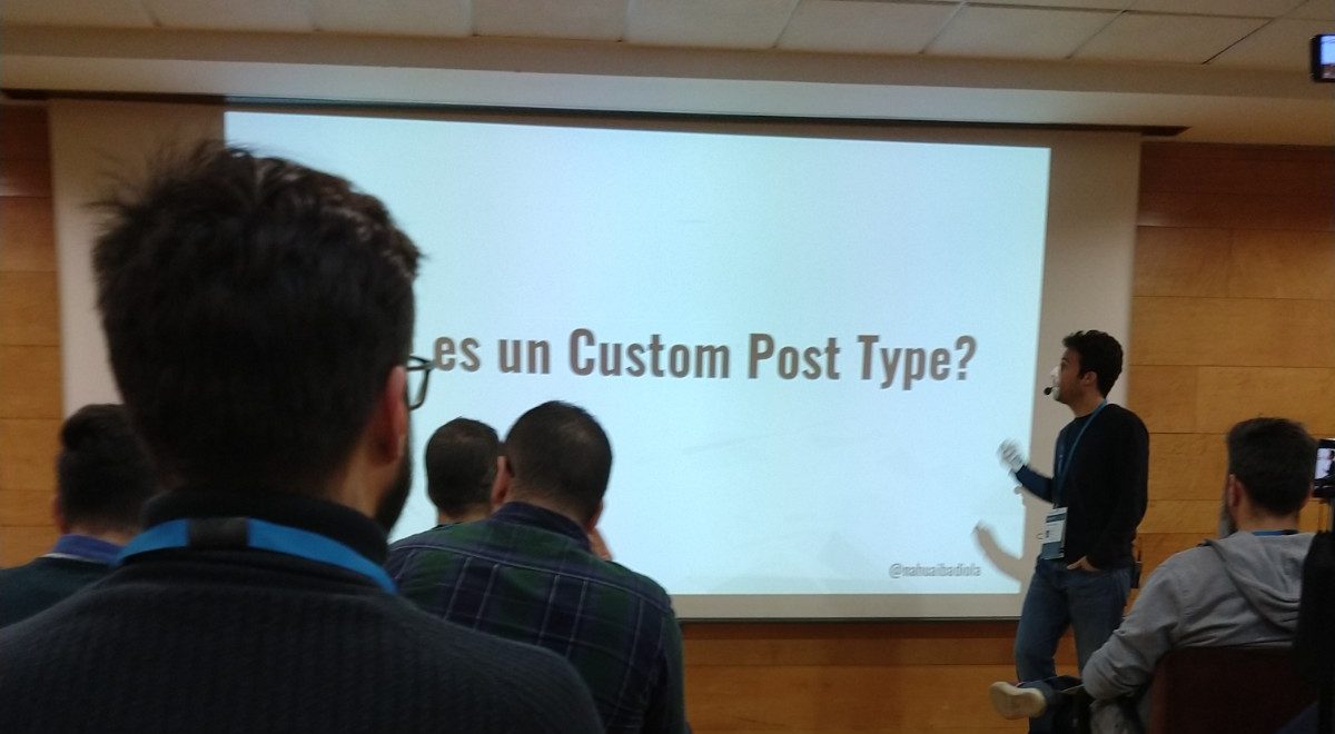 Charla de Nahuai Badiola en la WordCamp Granada 2019